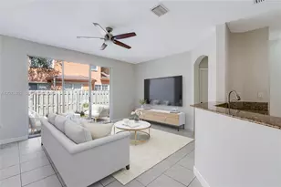 8450 NW 113th Passage, Doral, FL 33178 - Photo 6