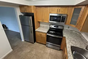 3257 NE 13th St, Pompano Beach, FL 33062 - Photo 14
