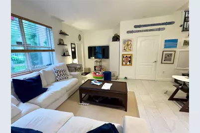 3047 Center St #7, Miami, FL 33133 - Photo 4