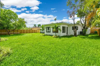 435 NE 114th St, Miami, FL 33161 - Photo 12