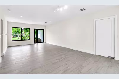 435 NE 114th St, Miami, FL 33161 - Photo 34