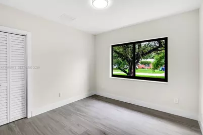 435 NE 114th St, Miami, FL 33161 - Photo 26