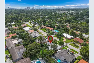 435 NE 114th St, Miami, FL 33161 - Photo 2