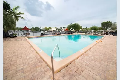 501 Three Islands Blvd #214, Hallandale Beach, FL 33009 - Photo 6