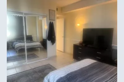 5601 Collins Ave #415, Miami Beach, FL 33140 - Photo 16