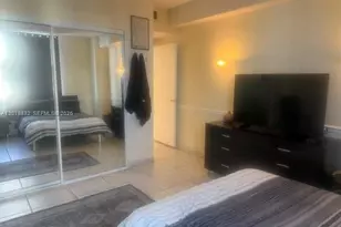 5601 Collins Ave, Miami Beach, FL 33140 - Photo 16