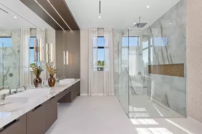 51 Isla Bahia Dr, Fort Lauderdale, FL 33316 - Photo 38
