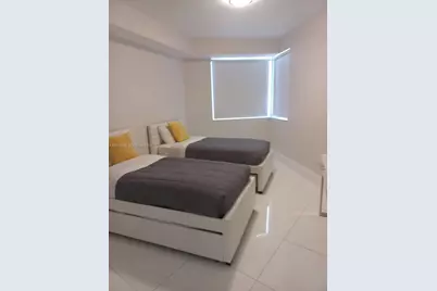 20000 E Country Club Dr #1212, Aventura, FL 33180 - Photo 6