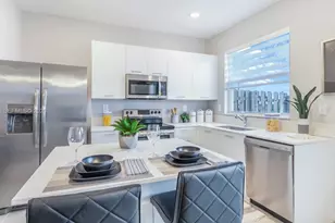 2598 SE 25 Dr, Homestead, FL 33035 - Photo 2