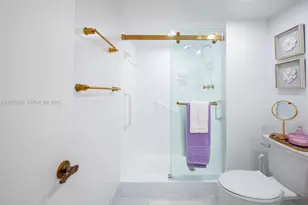 300 S Hollybrook Dr, Pembroke Pines, FL 33025 - Photo 20
