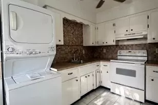 2344 NE 12th St, Pompano Beach, FL 33062 - Photo 16