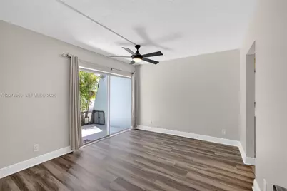 725 Hummingbird Way #109, North Palm Beach, FL 33408 - Photo 12