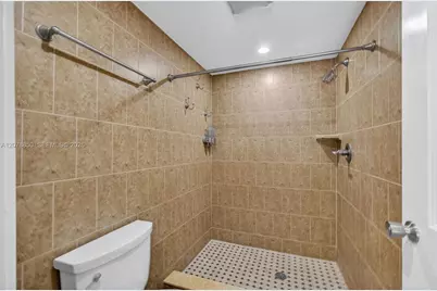 725 Hummingbird Way #109, North Palm Beach, FL 33408 - Photo 18