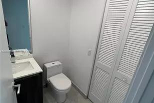 488 NE 18th St, Miami, FL 33132 - Photo 22