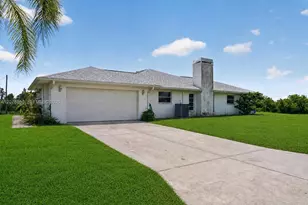 5300 Cypress Grove Cir, Other City - In The State Of Florida, FL 33982 - Photo 2