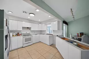 5300 Cypress Grove Cir, Other City - In The State Of Florida, FL 33982 - Photo 8
