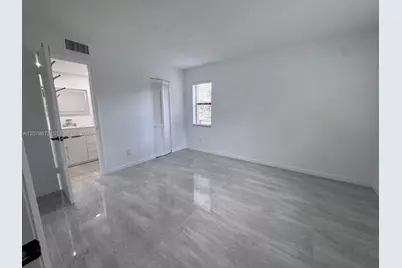 10325 NW 11th St #101, Pembroke Pines, FL 33026 - Photo 16
