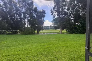 10325 NW 11th St, Pembroke Pines, FL 33026 - Photo 2