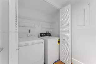 2843 S Bayshore Dr, Miami, FL 33133 - Photo 32