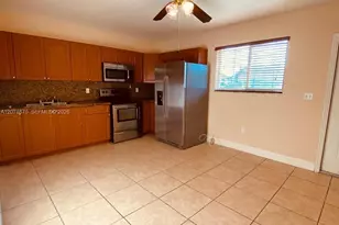 2272 NW 66th St, Miami, FL 33147 - Photo 34