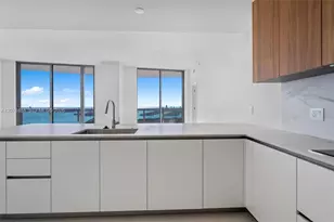 1400 Biscayne Blvd, Miami, FL 33132 - Photo 8