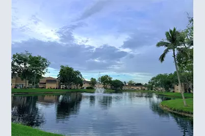 351 Palm Way #104, Pembroke Pines, FL 33025 - Photo 12