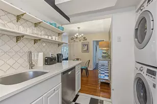 915 8th St, Miami Beach, FL 33139 - Photo 8