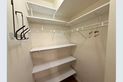 915 8th St #102, Miami Beach, FL 33139 - Photo 8