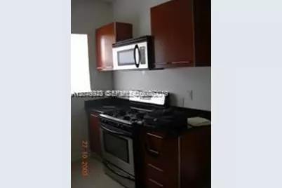 500 14th St #106, Miami Beach, FL 33139 - Photo 12