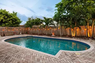 11660 NW 38th Pl, Sunrise, FL 33323 - Photo 24
