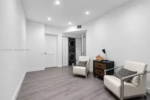 9067 NW 169th St, Miami Lakes, FL 33018 - Photo 20