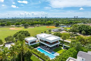 9860 NE 5th Avenue Rd, Miami Shores, FL 33138 - Photo 2