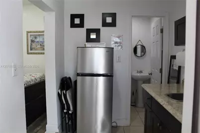 3054 NW 18th St #4, Miami, FL 33125 - Photo 2