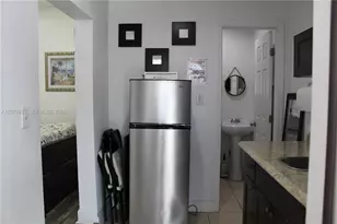 3054 NW 18th St, Miami, FL 33125 - Photo 2