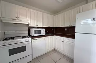 13100 SW 92nd Ave, Miami, FL 33176 - Photo 8