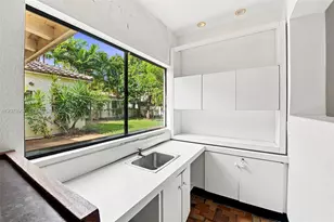 5680 Pine Tree Dr, Miami Beach, FL 33140 - Photo 28