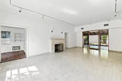 5680 Pine Tree Dr, Miami Beach, FL 33140 - Photo 8