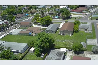 516 NW 4th Ave, Hallandale Beach, FL 33009 - Photo 1