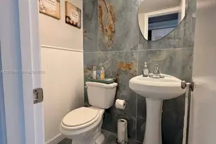 425 Southampton B, West Palm Beach, FL 33417 - Photo 30