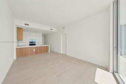 1400 Biscayne Blvd #505, Miami, FL 33132 - Photo 4