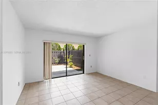 6633 NW 176th Terrace, Hialeah, FL 33015 - Photo 16
