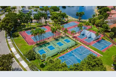 6633 NW 176th Ter, Hialeah, FL 33015 - Photo 38