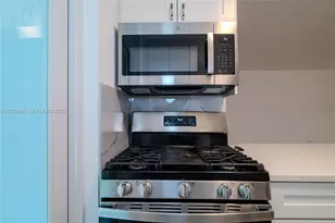 921 Jefferson Ave, Miami Beach, FL 33139 - Photo 12