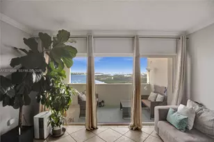 300 Bayview Dr, Sunny Isles Beach, FL 33160 - Photo 4