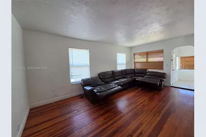 708 NE 4th St #2, Hallandale Beach, FL 33009 - Photo 4