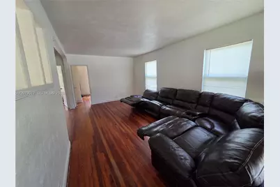 708 NE 4th St #2, Hallandale Beach, FL 33009 - Photo 6