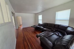708 NE 4th St, Hallandale Beach, FL 33009 - Photo 6