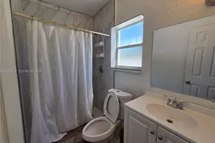 708 NE 4th St, Hallandale Beach, FL 33009 - Photo 12
