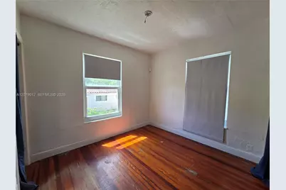 708 NE 4th St #2, Hallandale Beach, FL 33009 - Photo 8