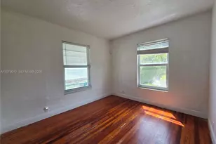 708 NE 4th St, Hallandale Beach, FL 33009 - Photo 10